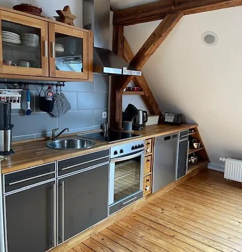 Charmante Altbauwohnung In Perfekter Lage